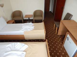 Отель Hotel Padis Бэйле-Феликс Twin Room with Thermal Pool access-2