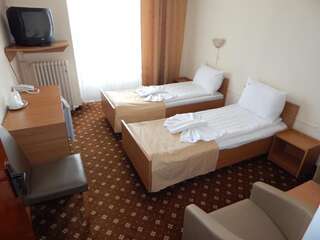 Отель Hotel Padis Бэйле-Феликс Twin Room with Thermal Pool access-12